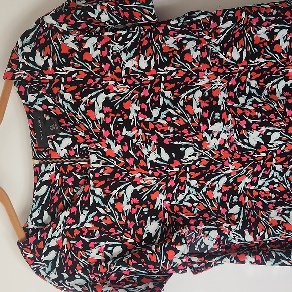 Tahari My Perfect Shape Plus Floral Shift Dress Cap Ruff, Size 1x - Picture 3 of 8